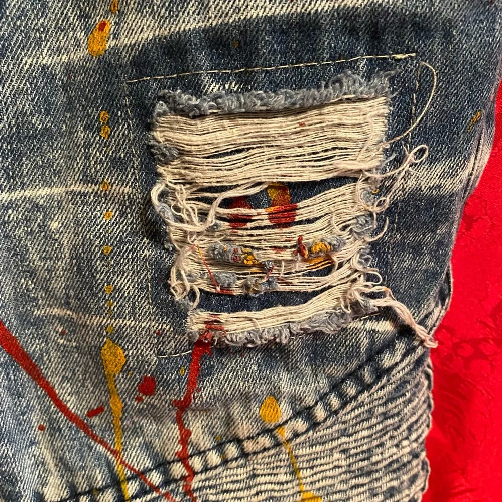 Denim & Rivets - Picture 4 of 10